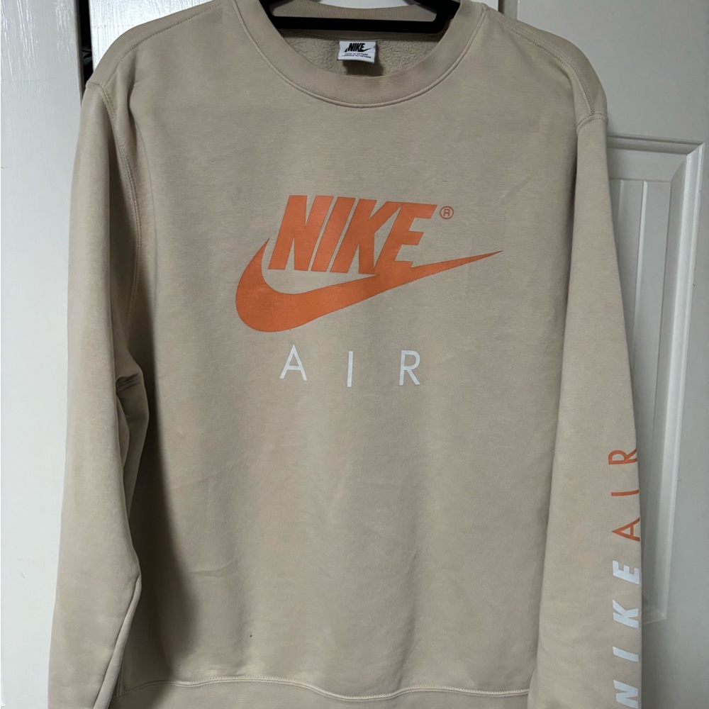 Beige Nike crewneck